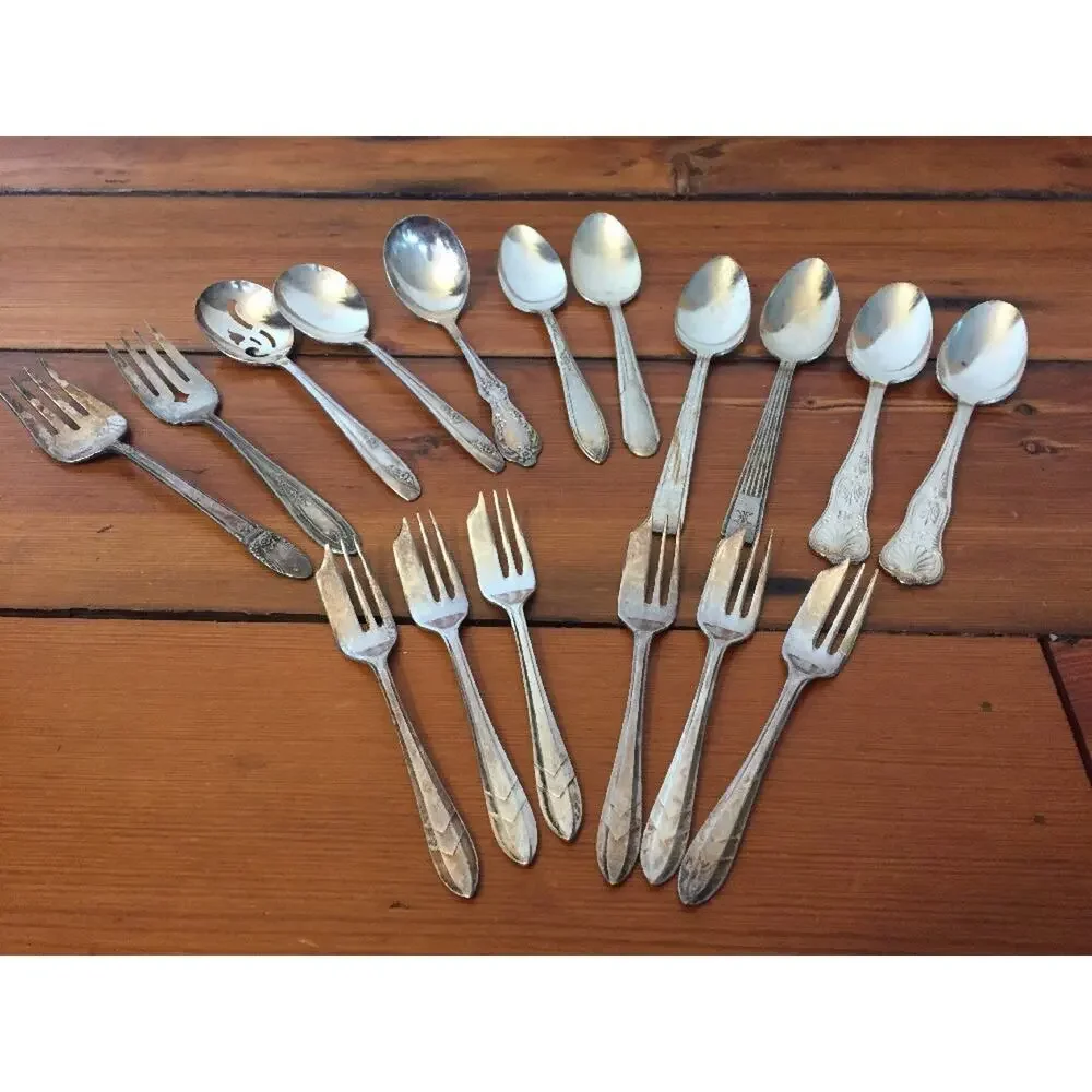 Lot 17 pc Vintage Mixed Sheffield England WM Rogers Hilton Silverplate Flatware
